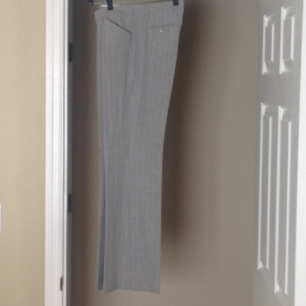 Limited Cassidy fit dress pants size 4